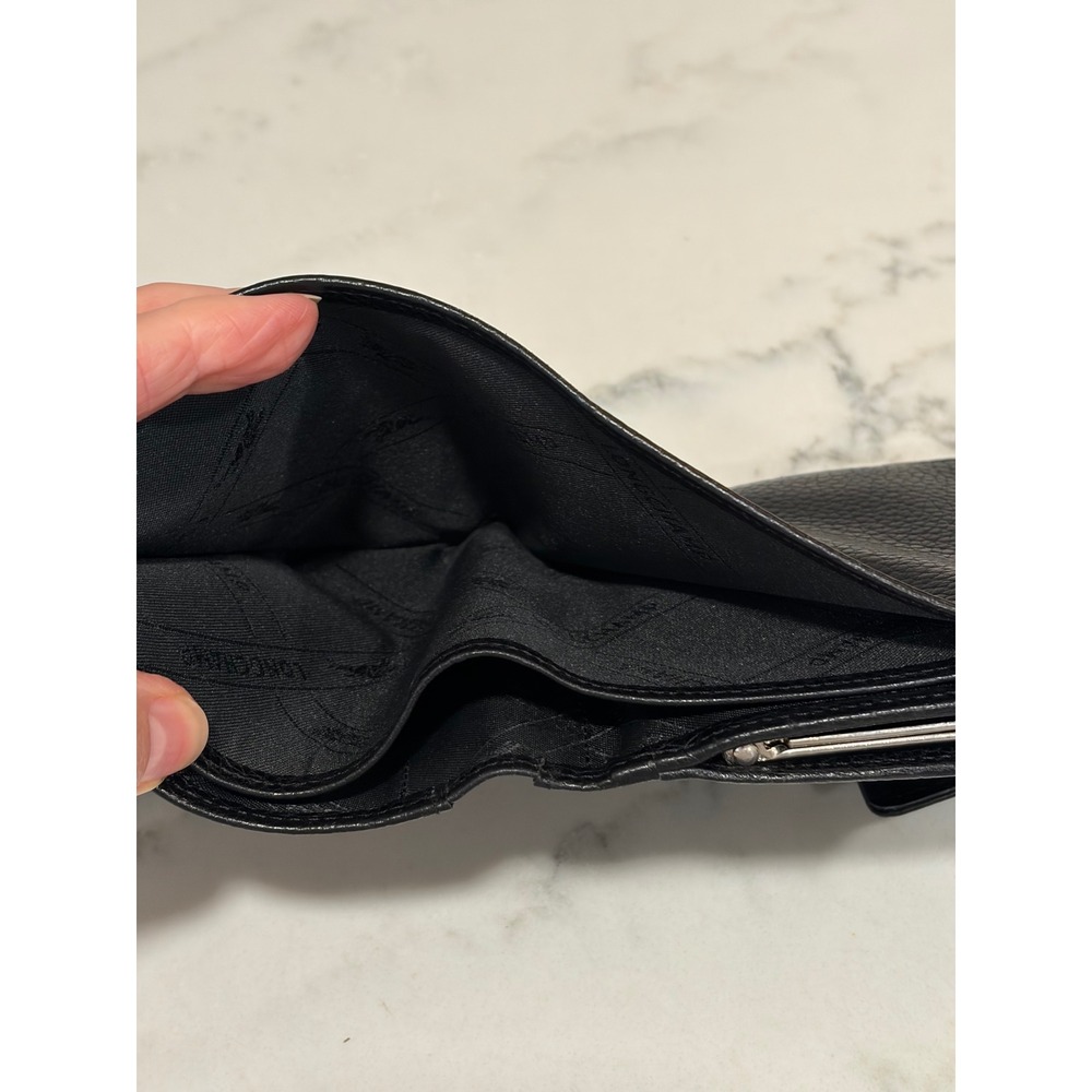 Longchamp Le Foulonne Black Pebbled Leather Bifold Kiss Lock Wallet - Picture 11 of 14